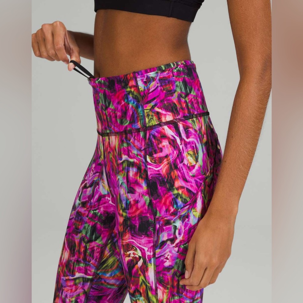 Like New Lululemon Fast and Free High-Rise Crop 25” Hyper Flow Pink Multi 20 - Picture 4 of 6